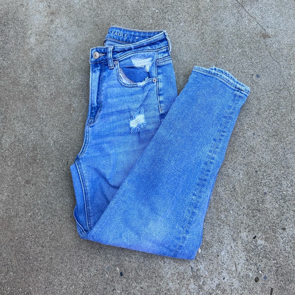 American Eagle Mom Straight Jean
